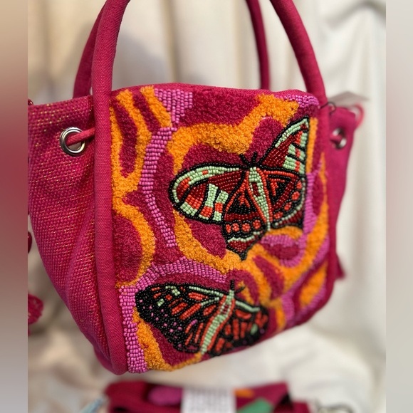 🦋🩷America & Beyond Vibrant Pink Beaded Butterfly Tote Bag🦋🩷NWT - Picture 10 of 16